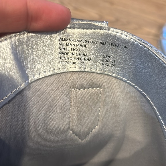 Steve Madden size 7 silver cowboy boots - Picture 7 of 9